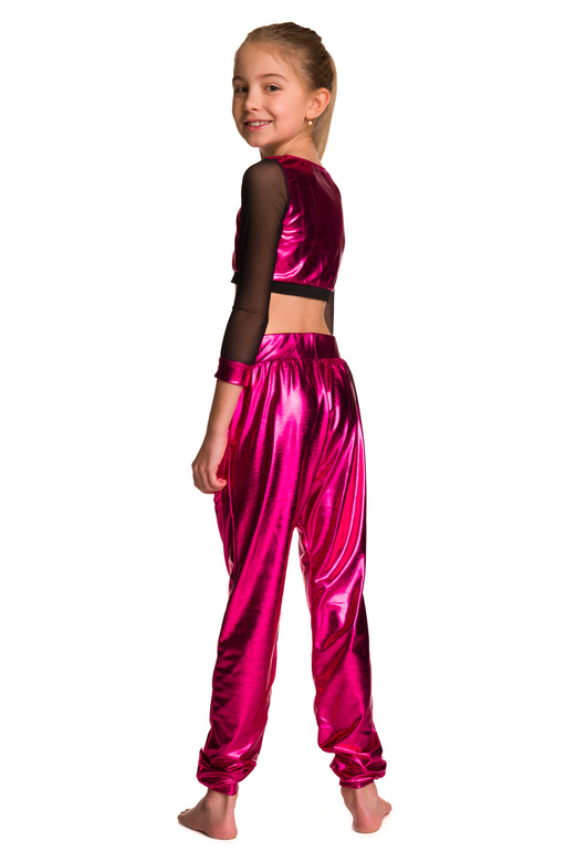 Metallic children's pants for a fusion performance.